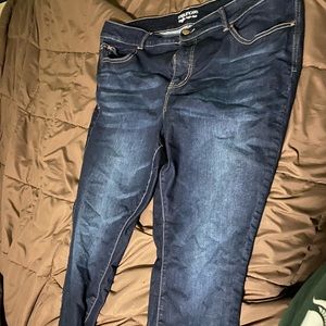 Maurices ever flow high rise Blue jeans